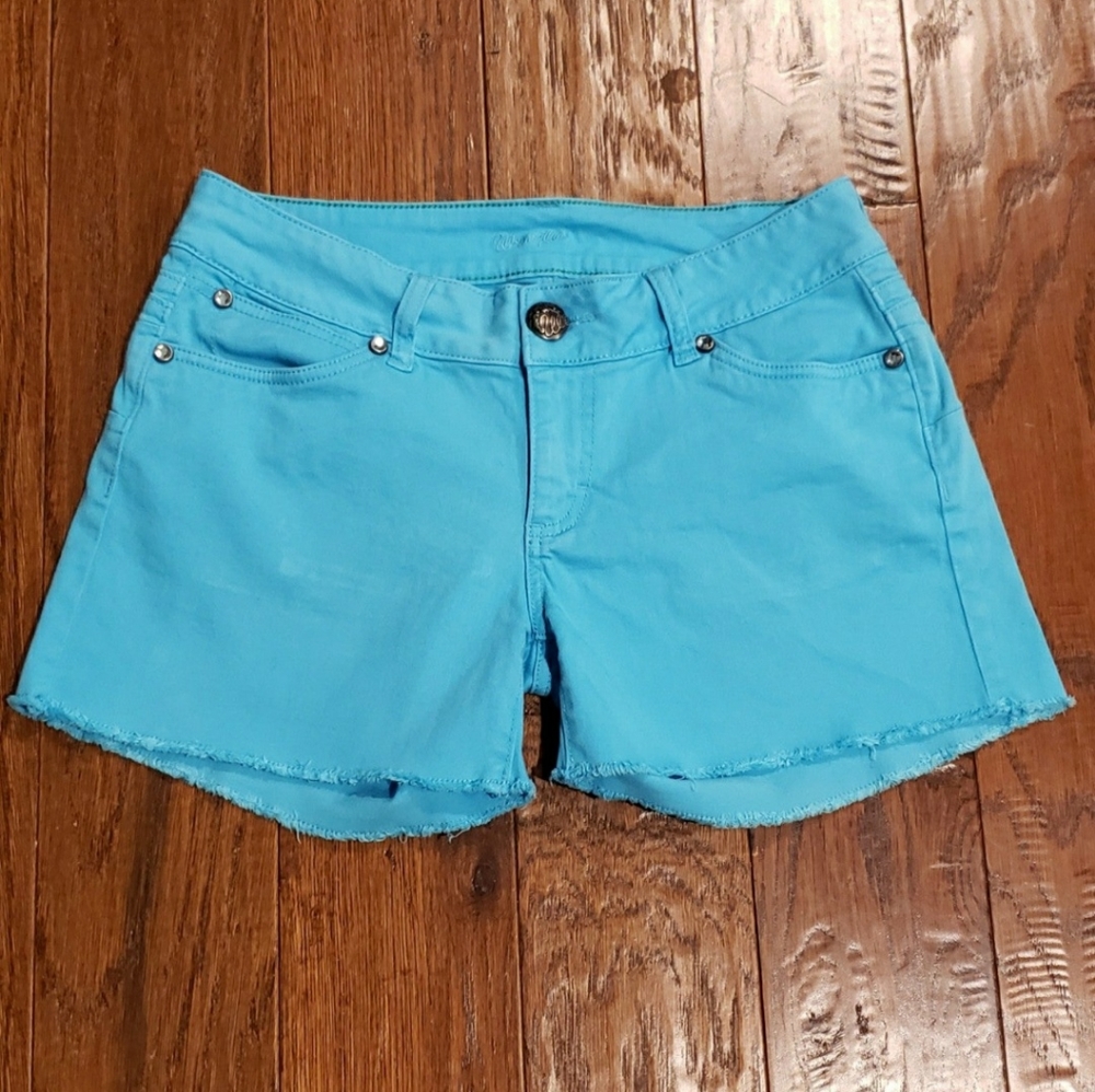 Wrangler Stud Pocket Frayed Hem Shorts, Aqua - Size 7/8